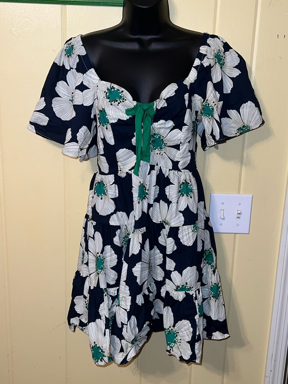 Umgee Navy Floral Green Ribbon Boho Smocked Short Puff Sleeve Mini Dress Size S - Picture 2 of 11